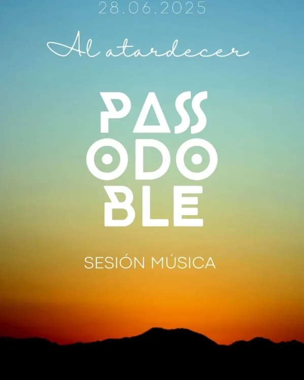 Sesión de música al atardecer en Pasodoble